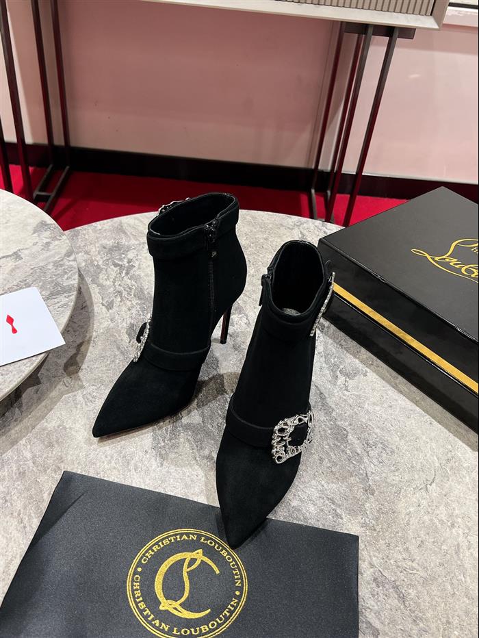 20251128173147838 390